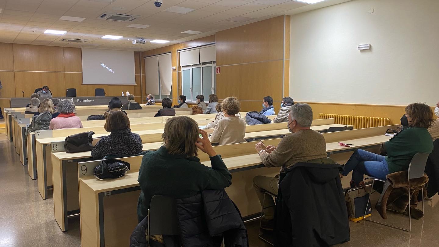 Éxito de participación en la reunión informativa del Club de Lectura 